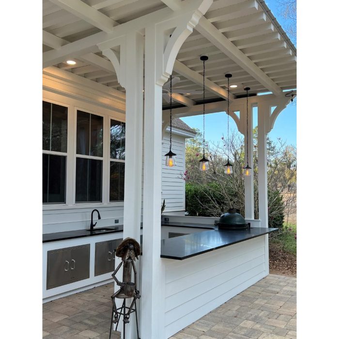 Ekena Millwork Architectural Grade Standard Thorton PVC Bracket - Image 5