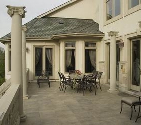 Royal-stone-columns